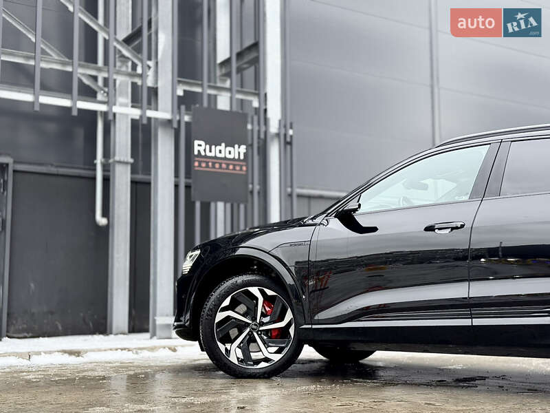 Внедорожник / Кроссовер Audi Q8 e-tron 2023 в Киеве фото 16 Внедорожник / Кроссовер Audi Q8 e-tron 2023 в Киеве