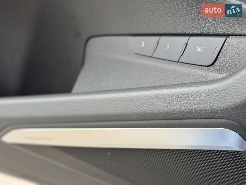 Внедорожник / Кроссовер Audi Q8 e-tron 2023 в Киеве фото 32 Внедорожник / Кроссовер Audi Q8 e-tron 2023 в Киеве