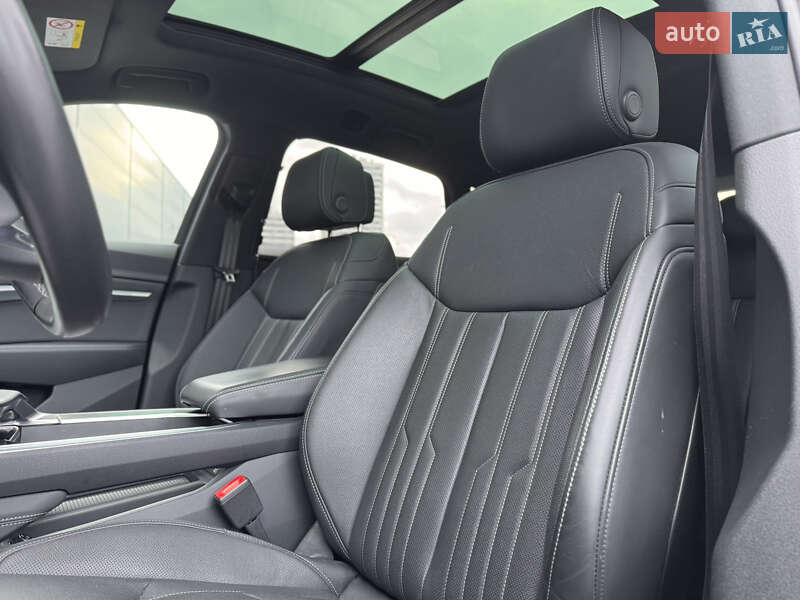 Внедорожник / Кроссовер Audi Q8 e-tron 2023 в Киеве фото 40 Внедорожник / Кроссовер Audi Q8 e-tron 2023 в Киеве