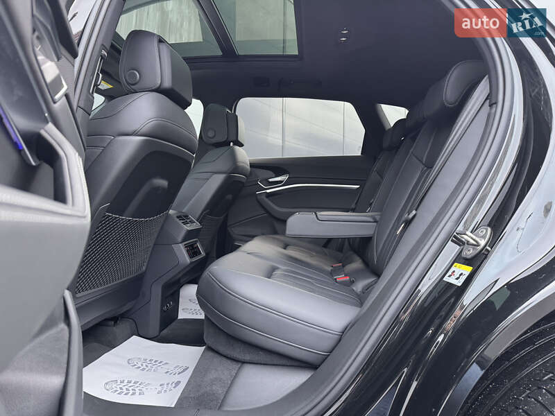Внедорожник / Кроссовер Audi Q8 e-tron 2023 в Киеве фото 47 Внедорожник / Кроссовер Audi Q8 e-tron 2023 в Киеве