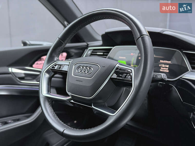 Внедорожник / Кроссовер Audi Q8 e-tron 2023 в Киеве фото 70 Внедорожник / Кроссовер Audi Q8 e-tron 2023 в Киеве