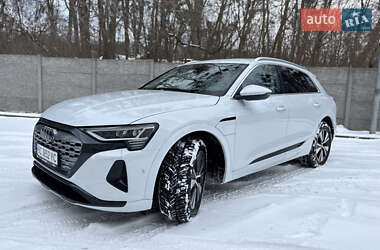Внедорожник / Кроссовер Audi Q8 e-tron 2024 в Львове