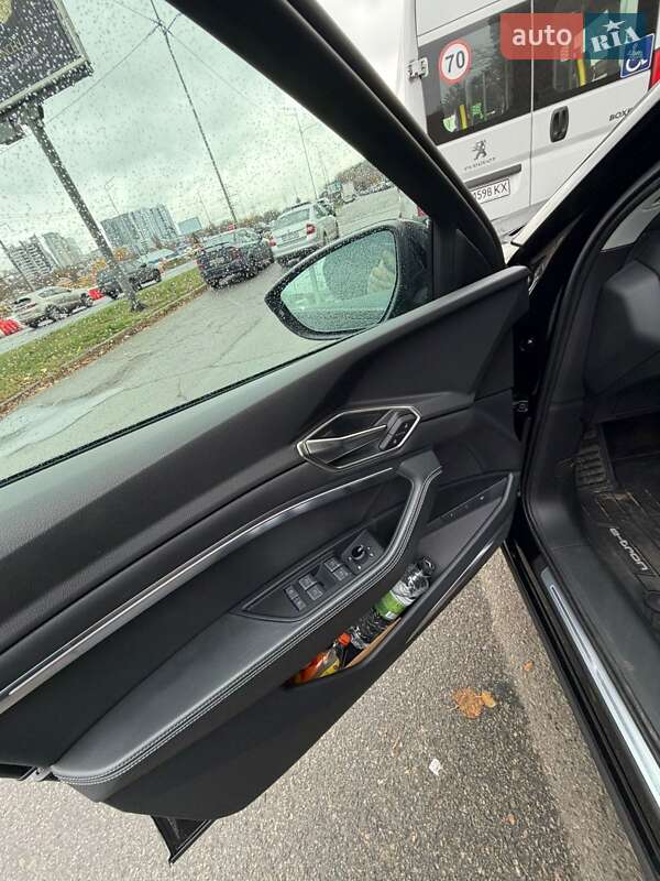 Позашляховик / Кросовер Audi Q8 e-tron 2023 в Києві фото 7 Позашляховик / Кросовер Audi Q8 e-tron 2023 в Києві