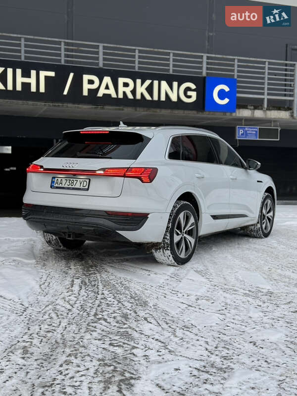 Внедорожник / Кроссовер Audi Q8 e-tron 2023 в Киеве фото 10 Внедорожник / Кроссовер Audi Q8 e-tron 2023 в Киеве