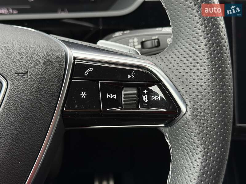 Внедорожник / Кроссовер Audi Q8 e-tron 2023 в Мукачево