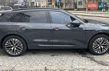 Внедорожник / Кроссовер Audi Q8 e-tron 2023 в Николаеве