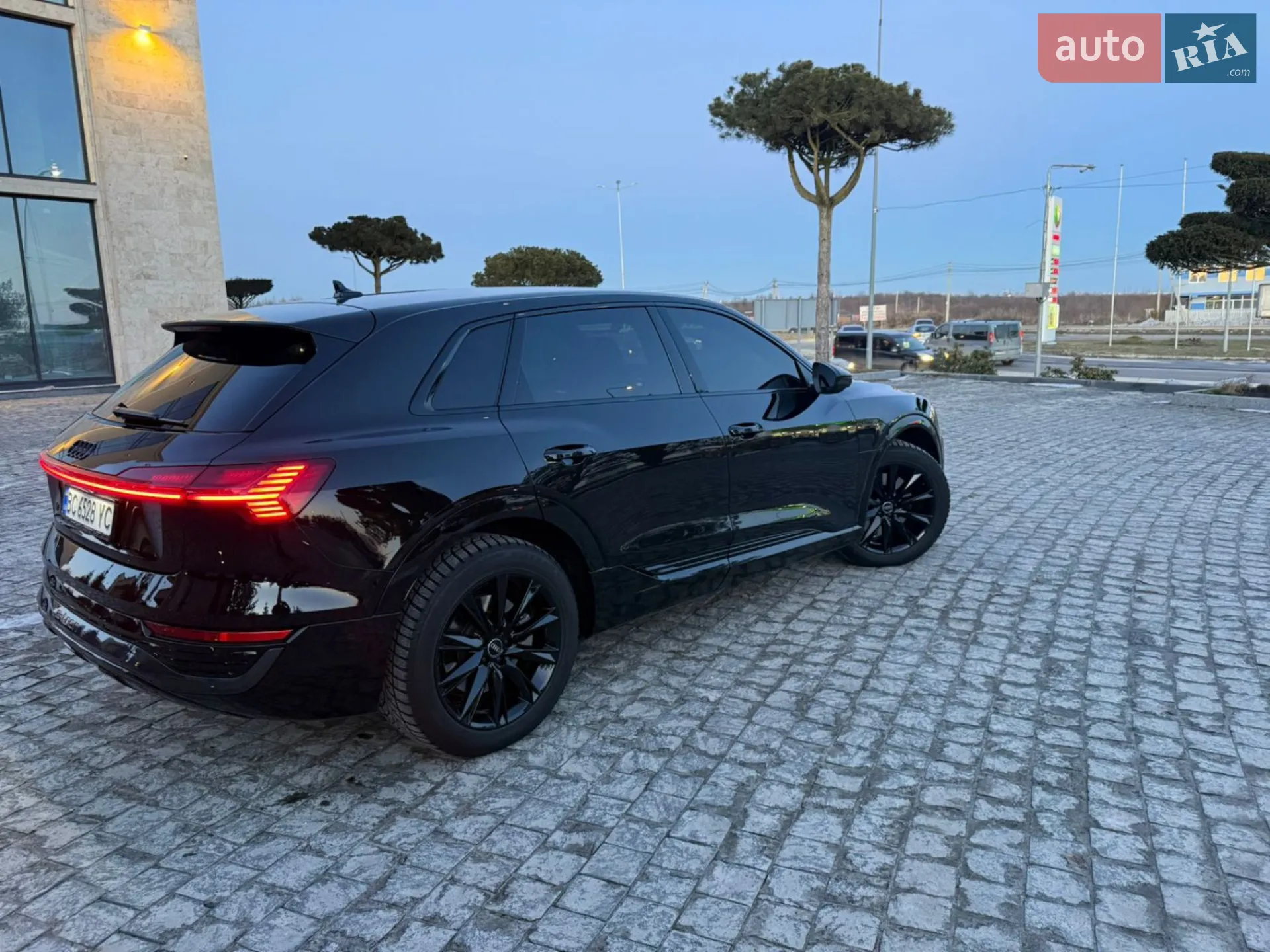 2023 Audi Q8 - мініатюра 2