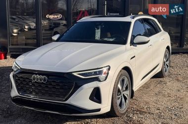 Внедорожник / Кроссовер Audi Q8 e-tron 2023 в Киеве