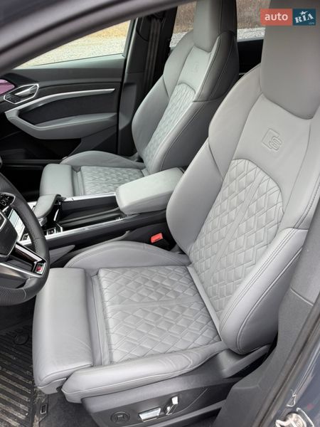 Внедорожник / Кроссовер Audi Q8 e-tron 2023 в Виннице