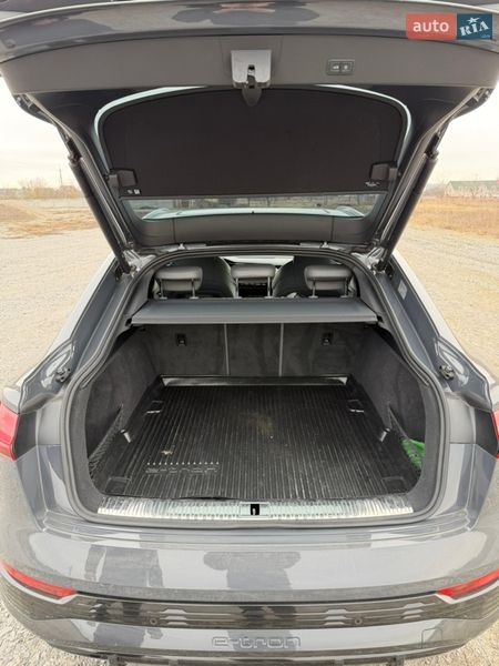 Внедорожник / Кроссовер Audi Q8 e-tron 2023 в Виннице