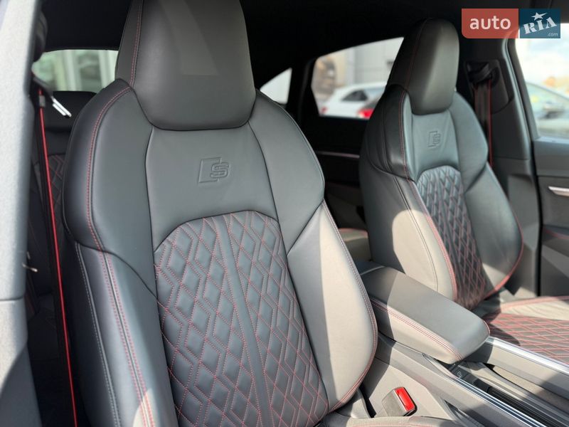 Внедорожник / Кроссовер Audi Q8 e-tron 2023 в Хмельницком