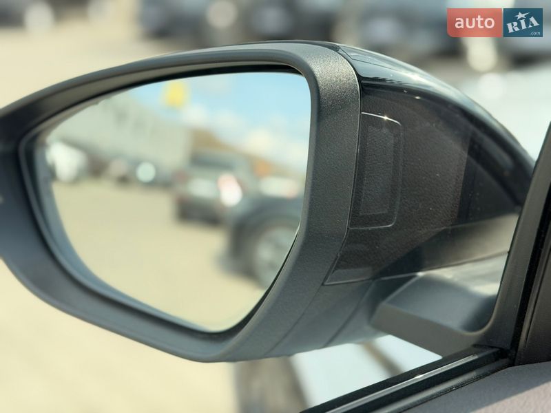 Внедорожник / Кроссовер Audi Q8 e-tron 2023 в Хмельницком