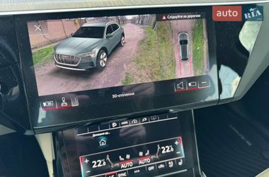 Внедорожник / Кроссовер Audi Q8 e-tron 2023 в Харькове