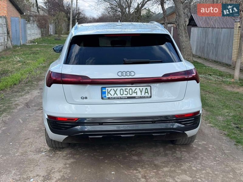 Внедорожник / Кроссовер Audi Q8 e-tron 2023 в Харькове