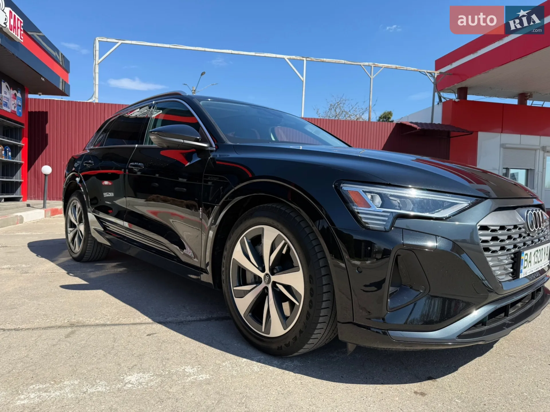 2023 Audi Q8 - мініатюра 2
