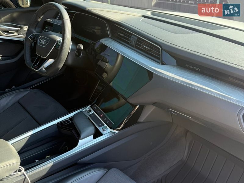 Внедорожник / Кроссовер Audi Q8 e-tron 2023 в Одессе