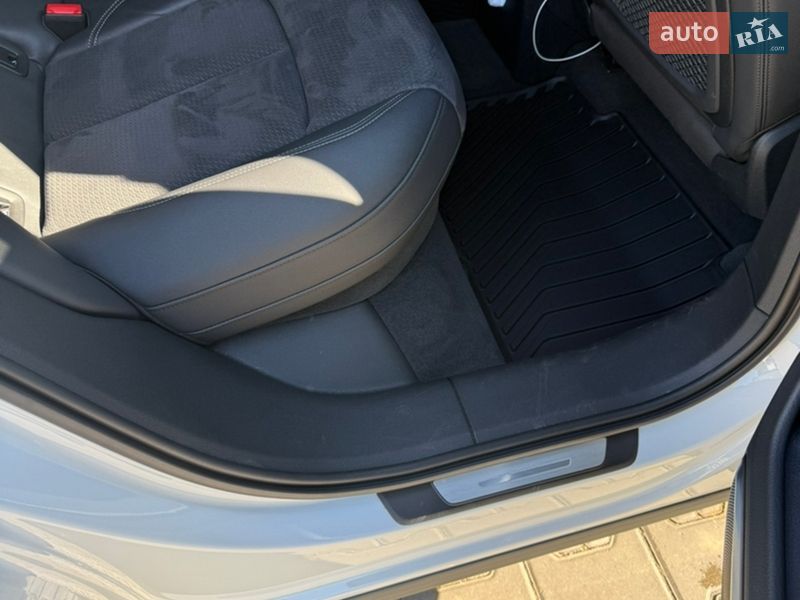 Внедорожник / Кроссовер Audi Q8 e-tron 2023 в Одессе