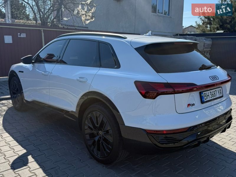 Внедорожник / Кроссовер Audi Q8 e-tron 2023 в Одессе