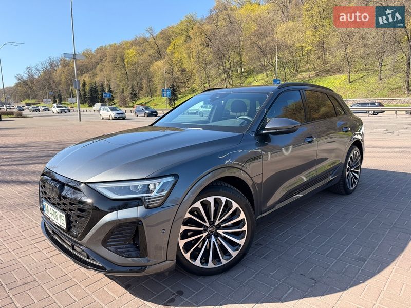 Внедорожник / Кроссовер Audi Q8 e-tron 2024 в Киеве