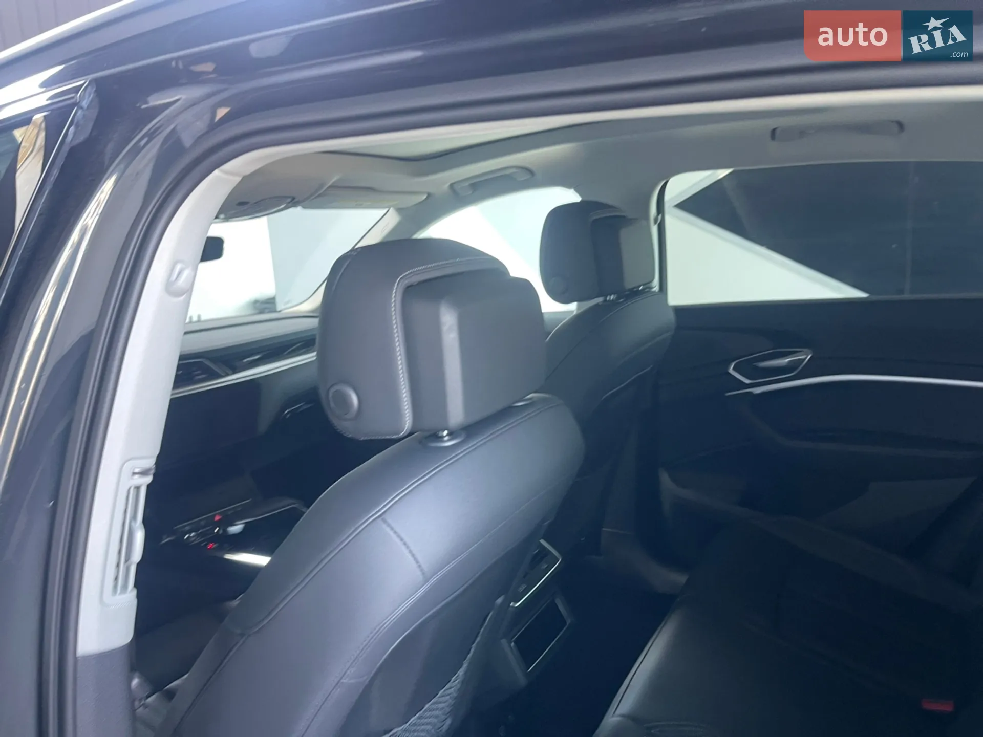 2023 Audi Q8 - мініатюра 26