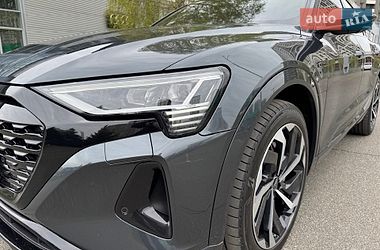 Внедорожник / Кроссовер Audi Q8 e-tron 2024 в Киеве