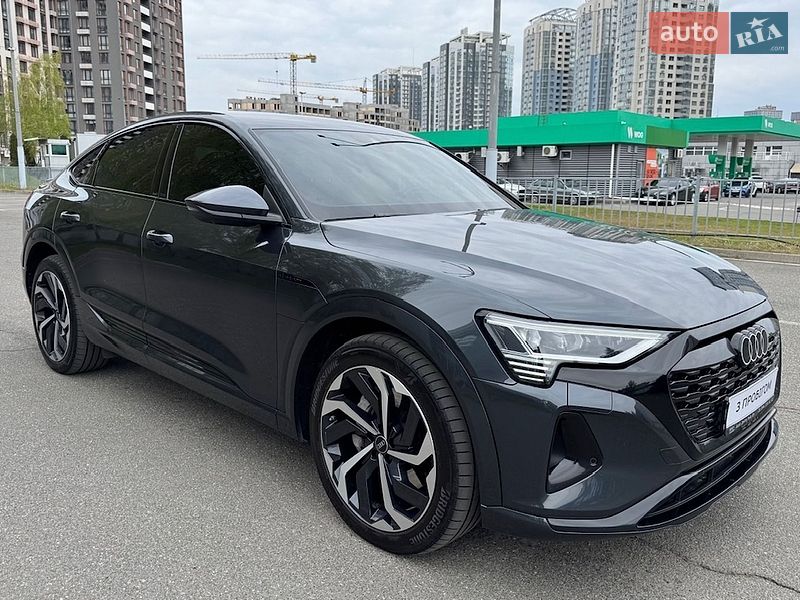 Внедорожник / Кроссовер Audi Q8 e-tron 2024 в Киеве
