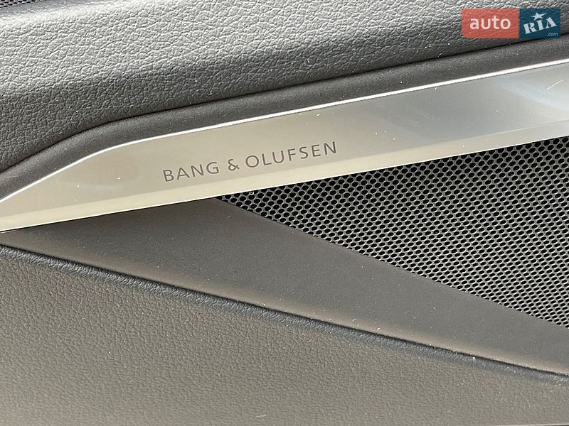 Внедорожник / Кроссовер Audi Q8 e-tron 2024 в Киеве