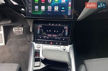 Внедорожник / Кроссовер Audi Q8 e-tron 2024 в Киеве