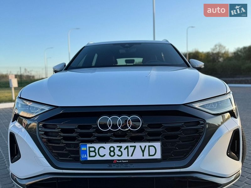 Внедорожник / Кроссовер Audi Q8 e-tron 2023 в Львове