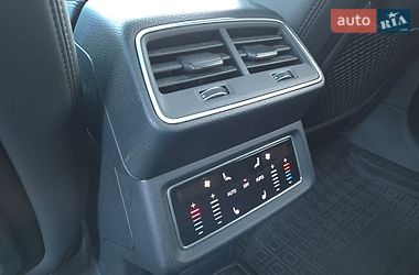 Позашляховик / Кросовер Audi Q8 e-tron 2023 в Києві