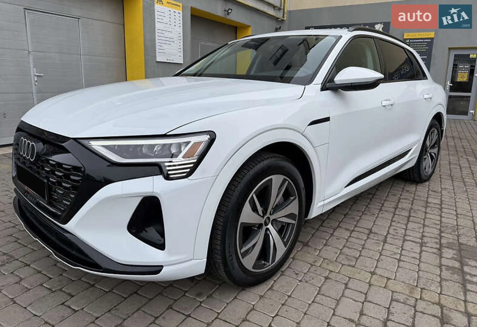 2023 Audi Q8 - мініатюра 3