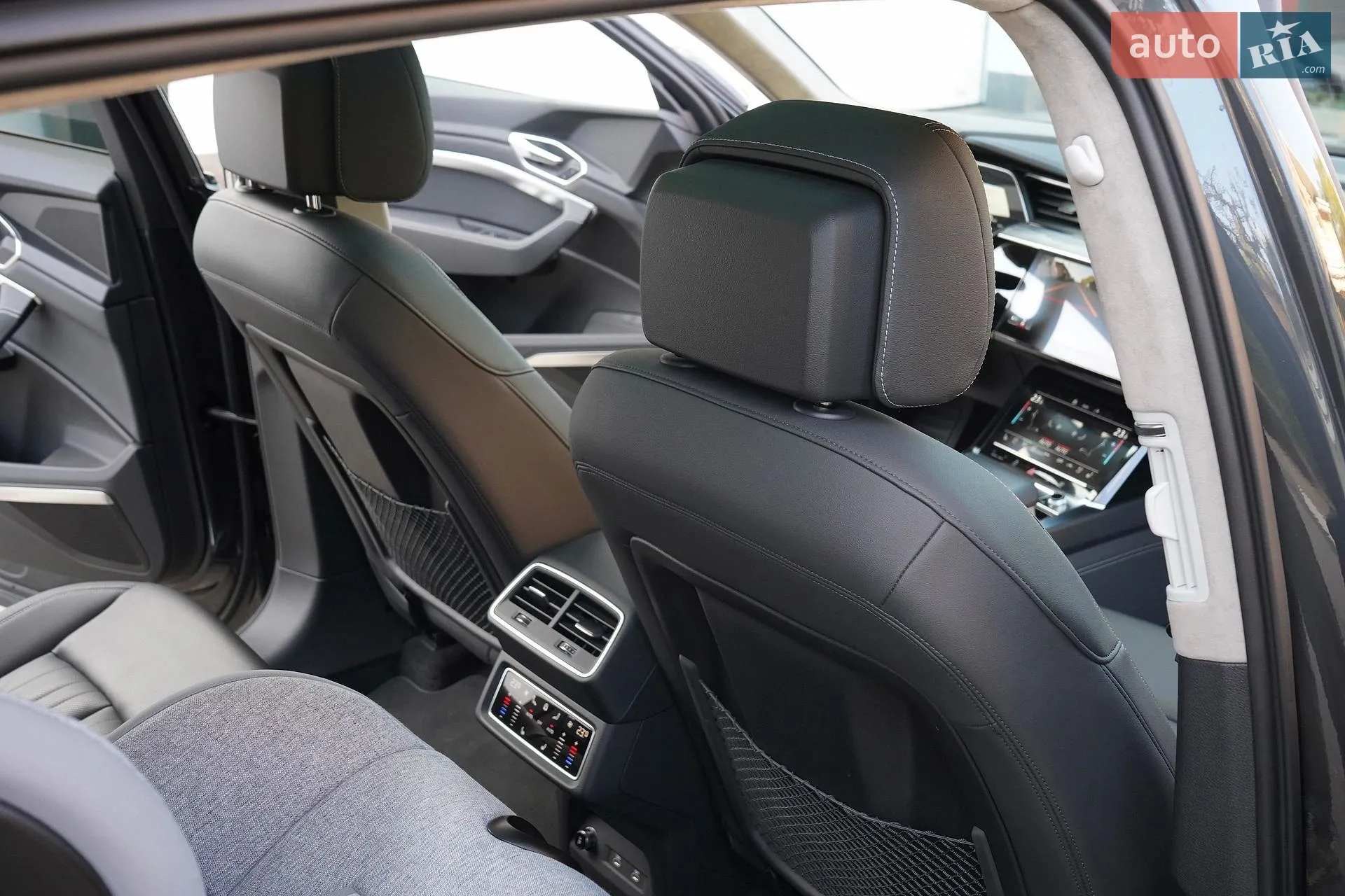 2023 Audi Q8 - мініатюра 45