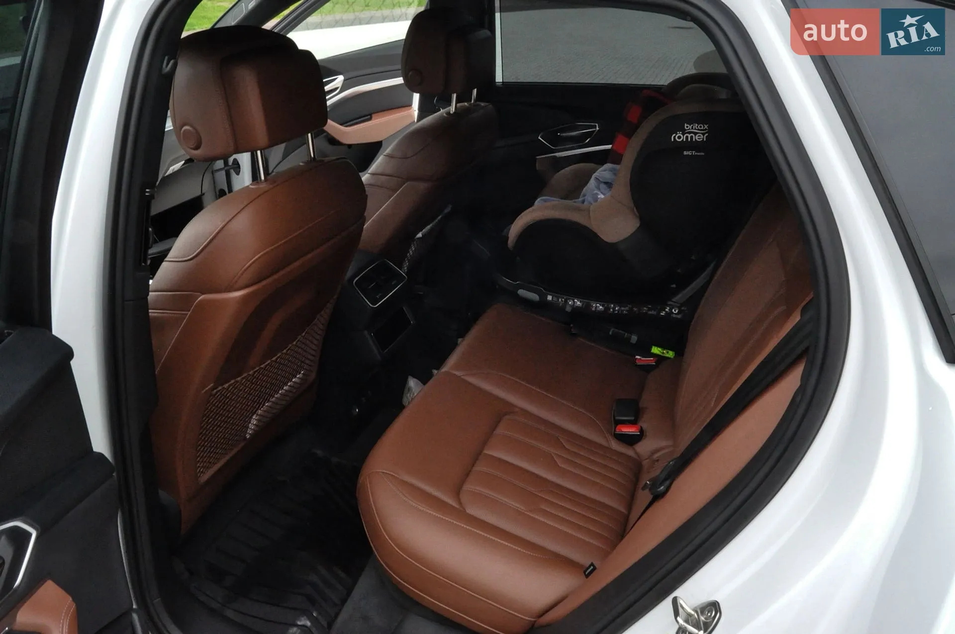 2023 Audi Q8 - мініатюра 25