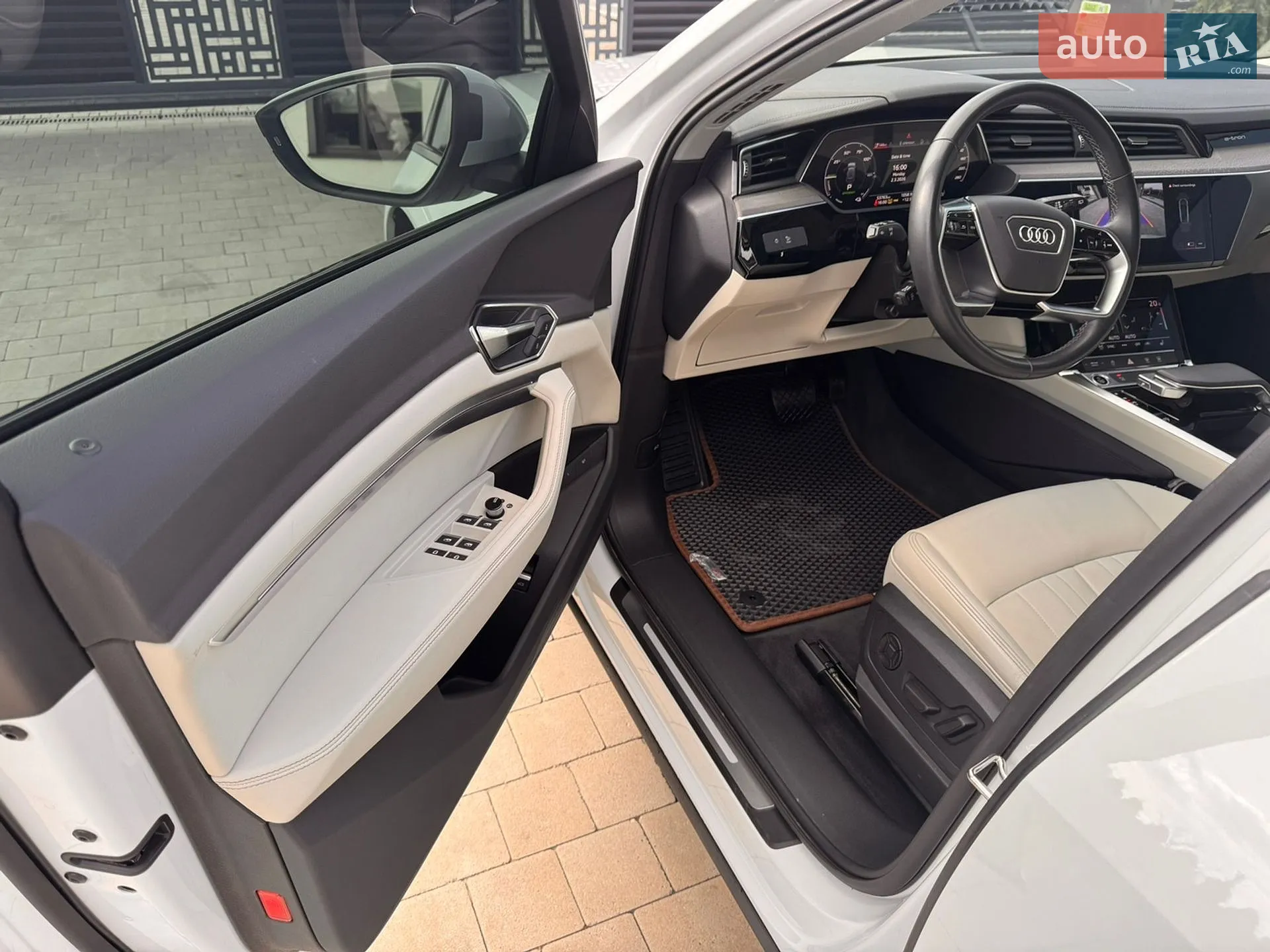2024 Audi Q8 - мініатюра 16