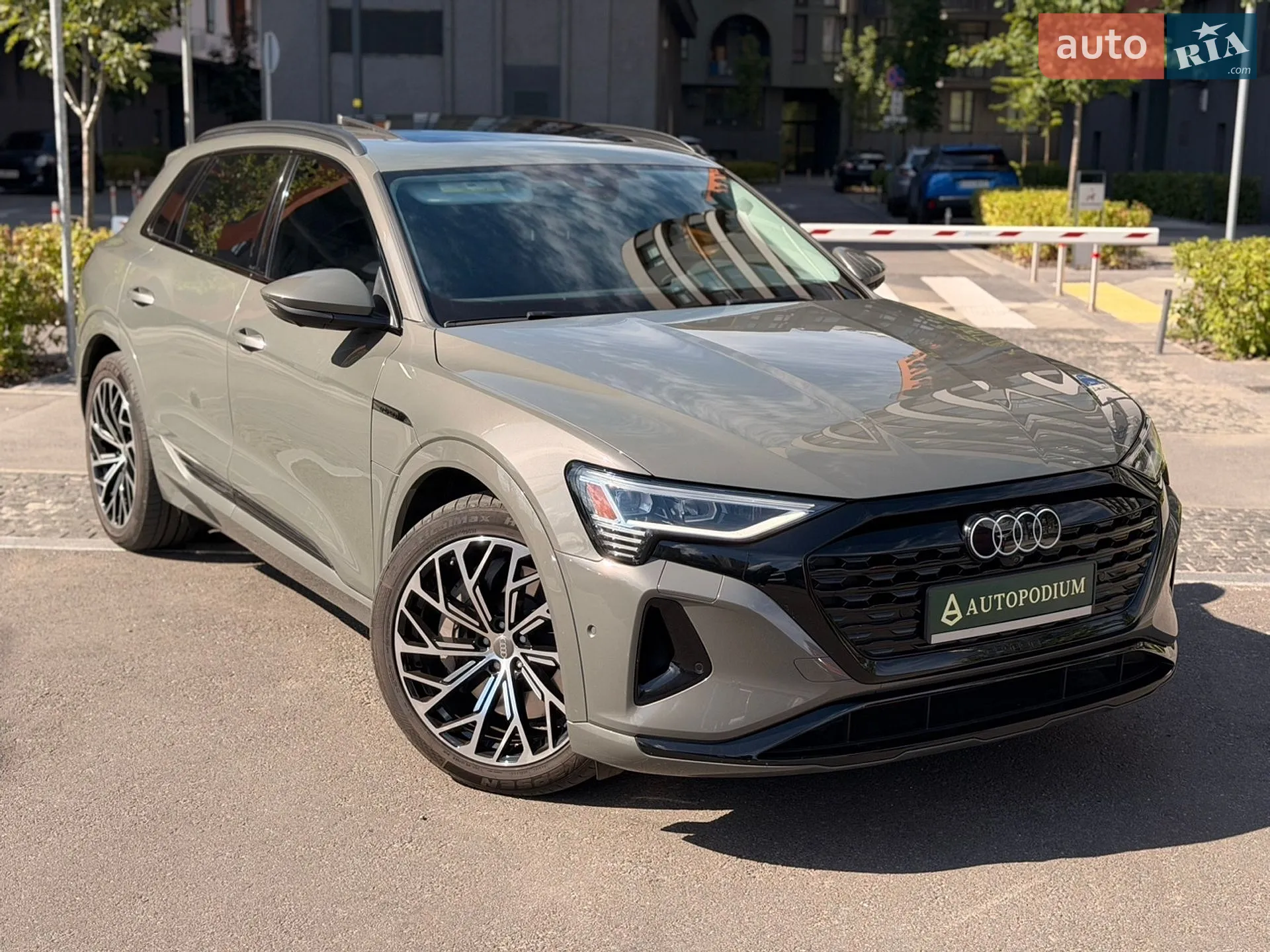 2023 Audi Q8 - мініатюра 3