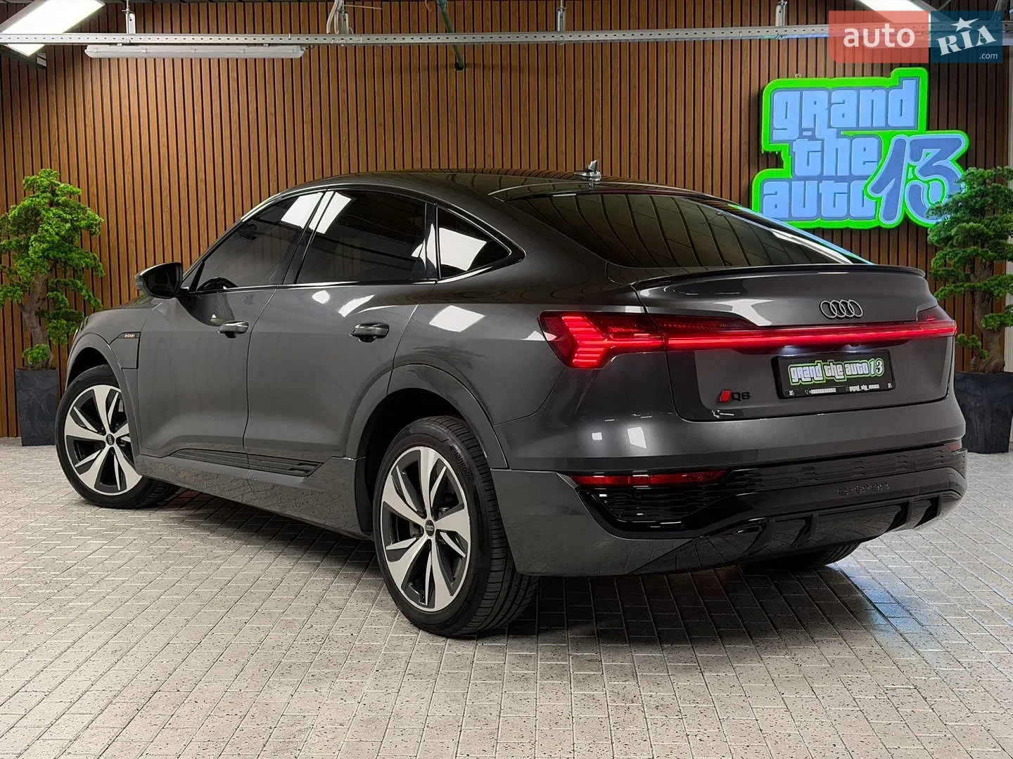 2023 Audi Q8 - мініатюра 52