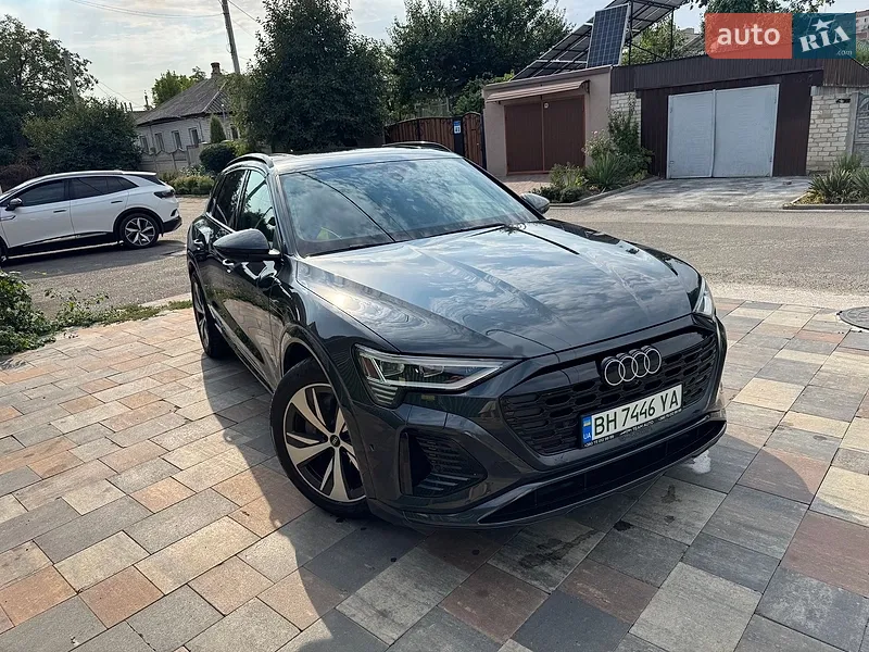Audi Q8 e-tron