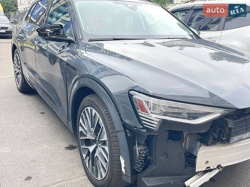 Audi Q8 e-tron