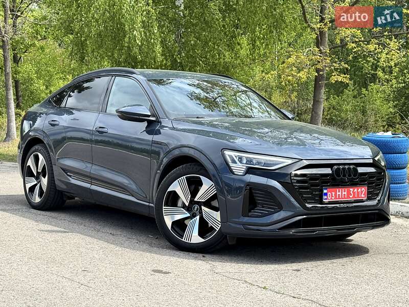 Audi Q8 Sportback e-tron 2024