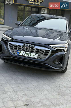 Позашляховик / Кросовер Audi Q8 Sportback e-tron 2023 в Львові