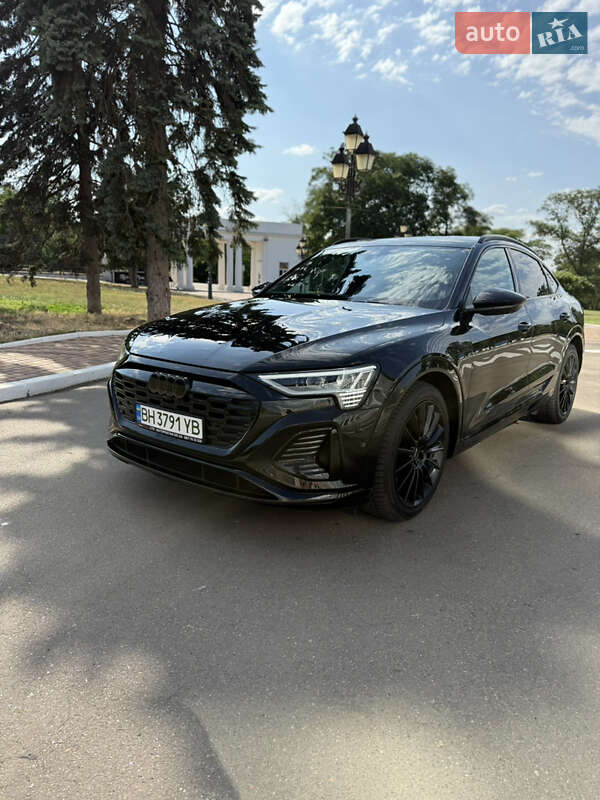 Внедорожник / Кроссовер Audi Q8 Sportback e-tron 2023 в Одессе