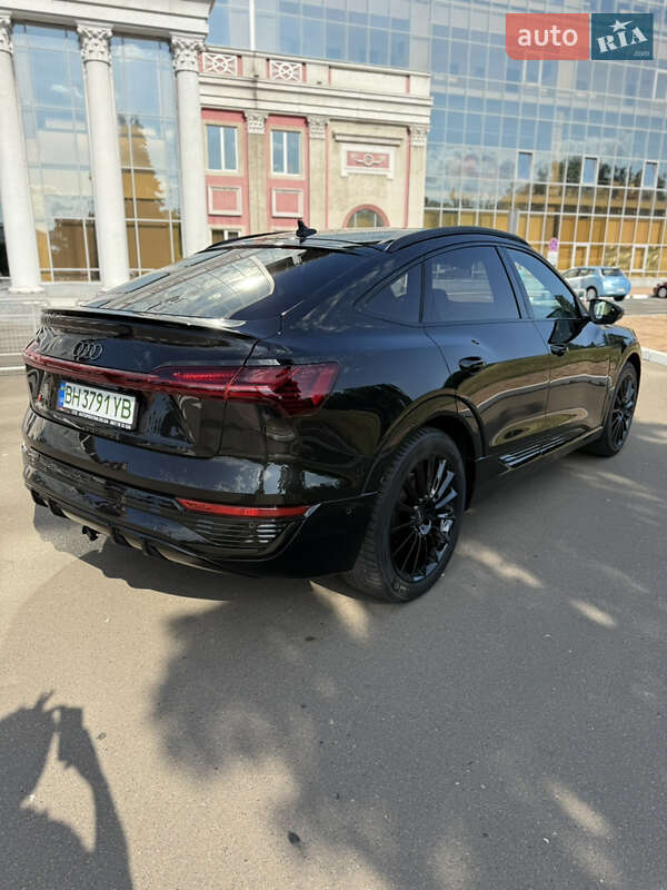 Внедорожник / Кроссовер Audi Q8 Sportback e-tron 2023 в Одессе