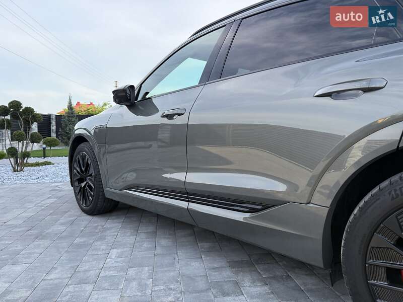 Внедорожник / Кроссовер Audi Q8 Sportback e-tron 2023 в Черновцах