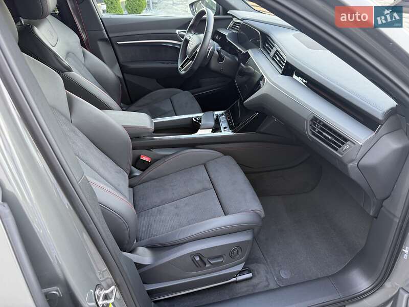 Внедорожник / Кроссовер Audi Q8 Sportback e-tron 2023 в Черновцах