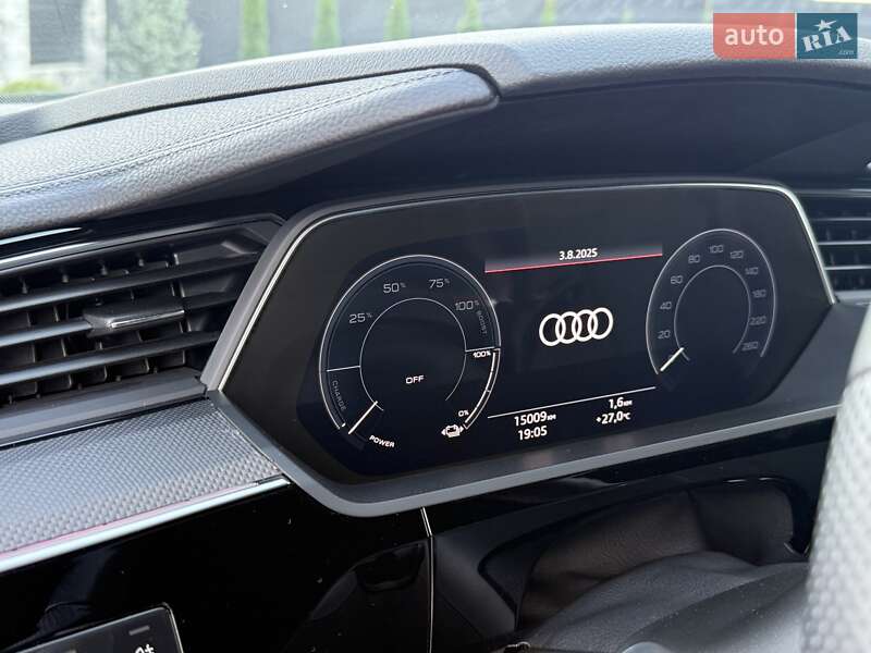 Внедорожник / Кроссовер Audi Q8 Sportback e-tron 2023 в Черновцах