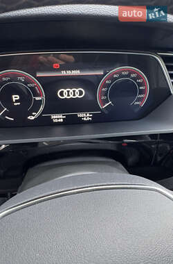 Внедорожник / Кроссовер Audi Q8 Sportback e-tron 2023 в 