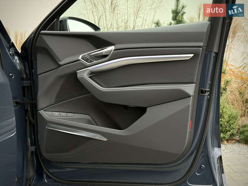 Позашляховик / Кросовер Audi Q8 Sportback e-tron 2023 в Луцьку фото 92 Позашляховик / Кросовер Audi Q8 Sportback e-tron 2023 в Луцьку