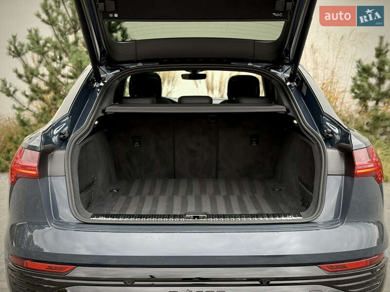 Позашляховик / Кросовер Audi Q8 Sportback e-tron 2023 в Луцьку фото 99 Позашляховик / Кросовер Audi Q8 Sportback e-tron 2023 в Луцьку