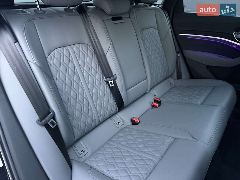 Позашляховик / Кросовер Audi Q8 Sportback e-tron 2023 в Мукачевому фото 32 Позашляховик / Кросовер Audi Q8 Sportback e-tron 2023 в Мукачевому