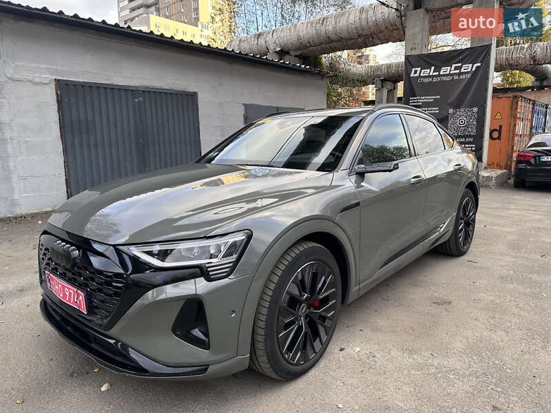 Внедорожник / Кроссовер Audi Q8 Sportback e-tron 2023 в Киеве